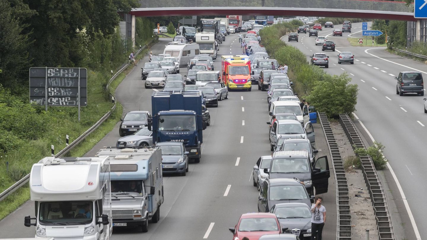 An Pfingsten ist mit Stau zu rechnen (Symbolbild)