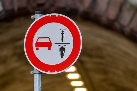 Verkehrsschild Verkehrszeichen 277.1