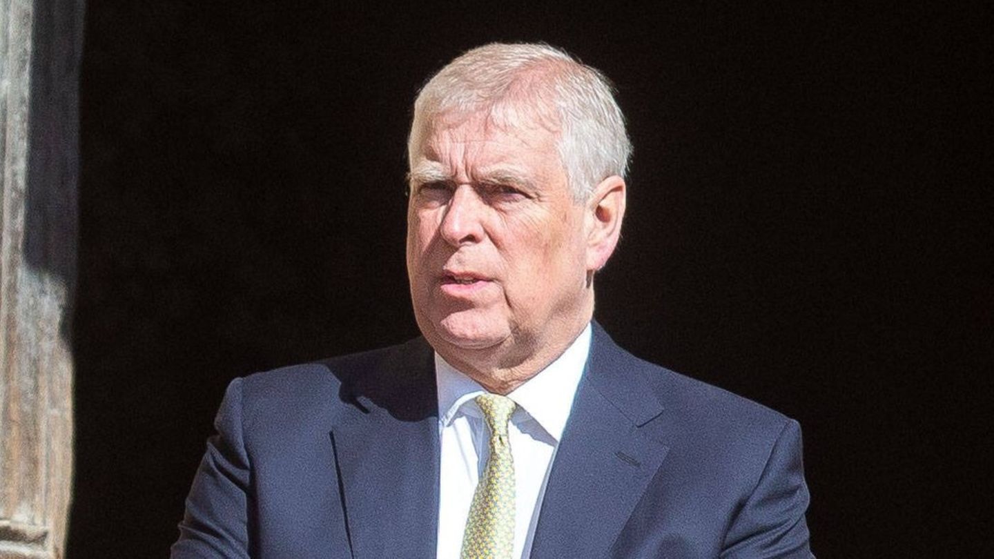 Andrew Mountbatten-Windsor wurde im Februar vorübergehend festgenommen.