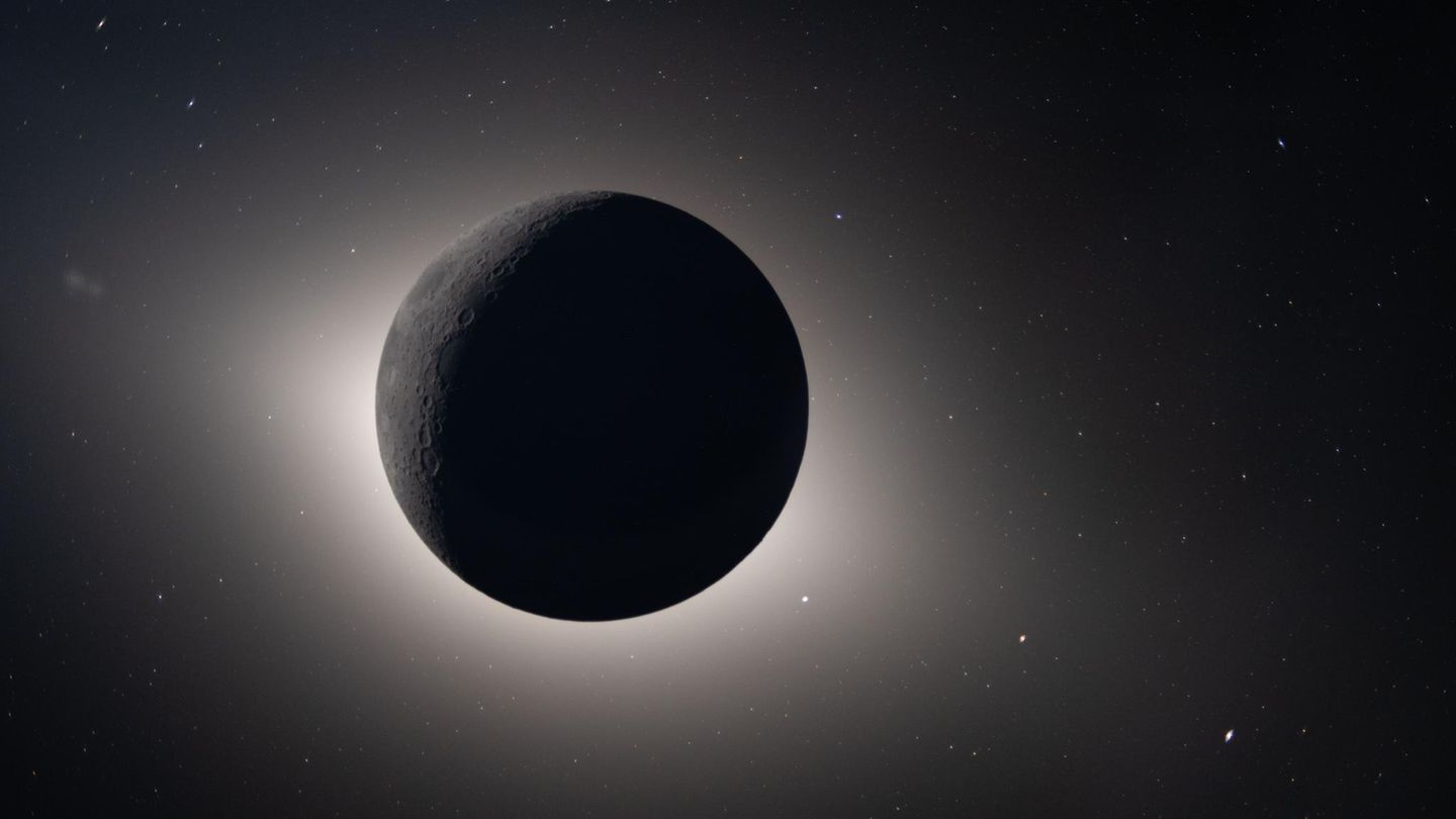 Mondfinsternis im All
