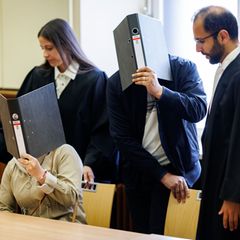Die Eltern der Mädchen waren wegen fahrlässiger Tötung angeklagt. Foto: Daniel Karmann/dpa