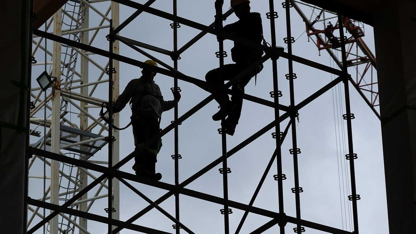 Der ostdeutschen Bauwirtschaft fehlt trotz steigender Auftragseingänge weiter der Schwung. (Symbolbild) Foto: Jan Woitas/dpa