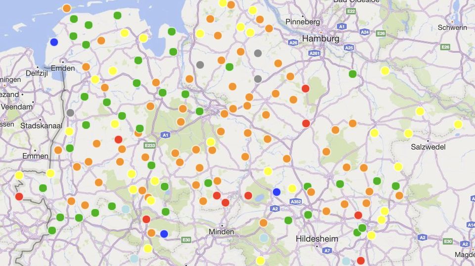 Karte von rund 160 niedersächsischen Grundwassermessstellen.