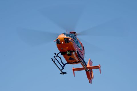 Auch ein Rettungshubschrauber war im Einsatz. (Symbolbild) Foto: Carsten Rehder/dpa