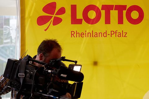 CDU und SPD haben sich darauf geeinigt, dass es - anders als ursprünglich vereinbart - bei einem Chefposten bei Lotto Rheinland-