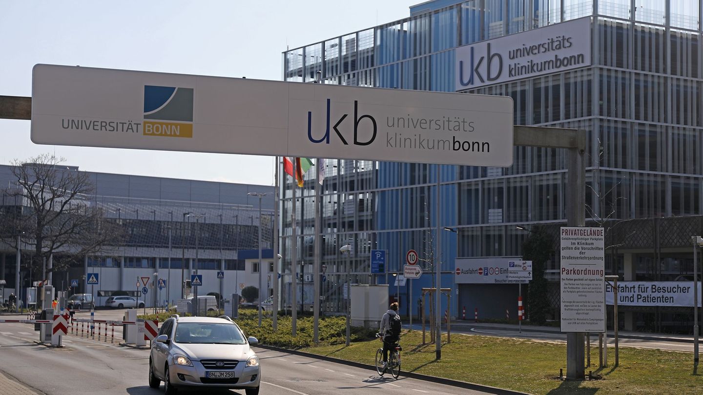 Von dem Cyberangriff auf einen Abrechnungsdienstleister sind an der Uniklinik Bonn mehr als 1.300 Patientinnen und Patienten bet