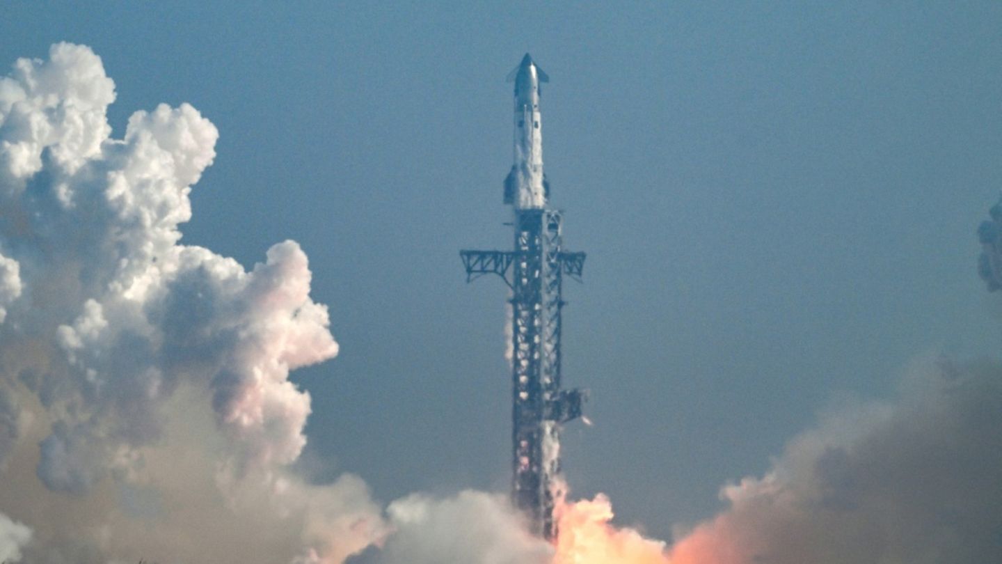 Neue Starship-Rakete hebt ab
