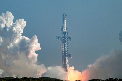 Neue Starship-Rakete hebt ab