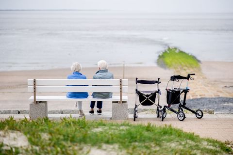 Das Pfingstwochenende in Niedersachsen bringt sommerliche Temperaturen mit sich. Foto: Hauke-Christian Dittrich/dpa