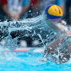 Die Wasserfreunde setzen sich im Halbfinale gegen Duisburg durch. (Symbolbild) Foto: Bernd Thissen/dpa