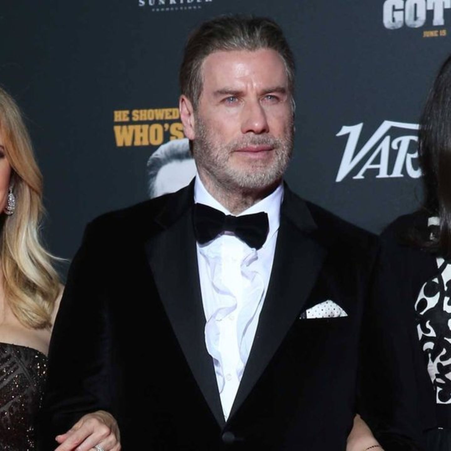 Ella Bleu Travolta (re.) 2018 mit ihren Eltern, der zwei Jahre später verstorbenen Kelly Preston und John Travolta.
