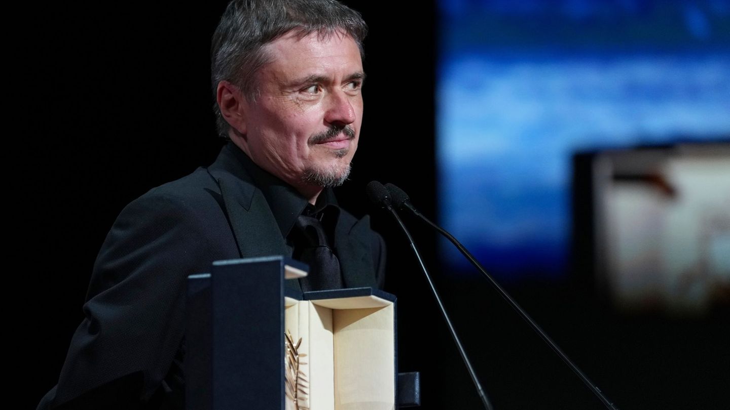 Cristian Mungiu holte mit "Fjord" die Goldene Palme. Foto: Andreea Alexandru/Invision/AP/dpa