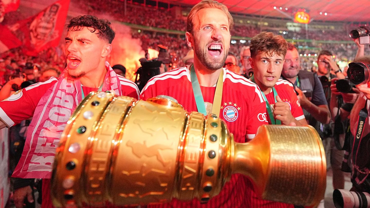 Der FC Bayern will den Weg mit Harry Kane fortsetzen. Foto: Michael Kappeler/dpa