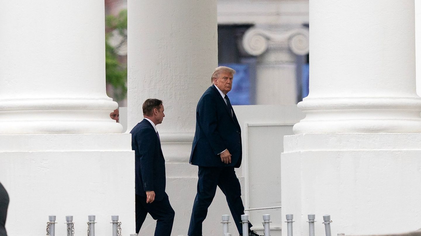 Trump hat sich zu einem möglichen Rahmenabkommen mit dem Iran geäußert. Foto: Jose Luis Magana/AP/dpa
