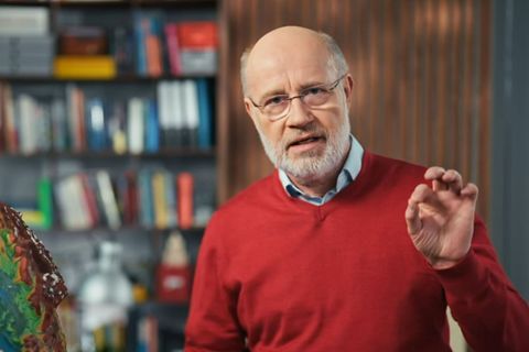 Harald Lesch gibt in seiner neuen "Terra X"-Folge ganz klassisch den Astrophysiker und fragt nach dem "Rätsel des Urknalls".