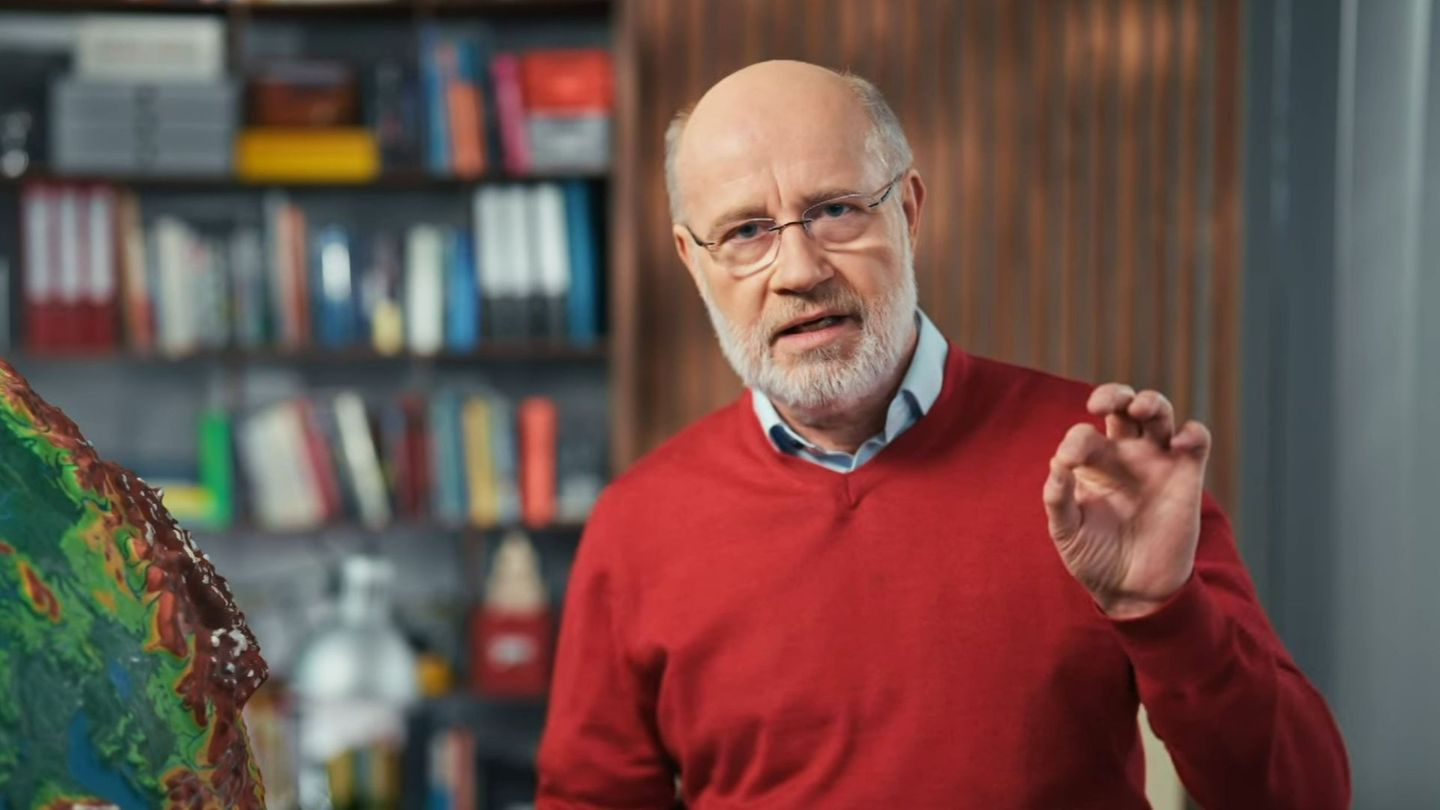Harald Lesch gibt in seiner neuen "Terra X"-Folge ganz klassisch den Astrophysiker und fragt nach dem "Rätsel des Urknalls".