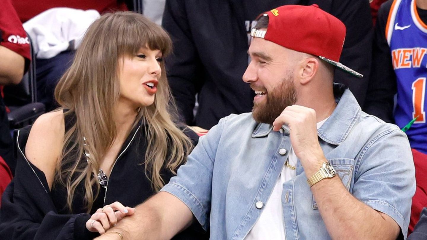 Inniger Auftritt beim NBA-Spiel: Taylor Swift und Travis Kelce genossen den Besuch im Stadion sichtlich.