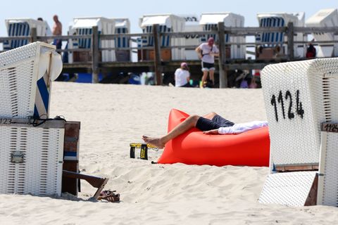 Schon Ende Mai fühlt es sich an wie im Hochsommer. Foto: Bodo Marks/dpa