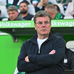 Trainer Dieter Hecking vom VfL Wolfsburg. Foto: Swen Pförtner/dpa