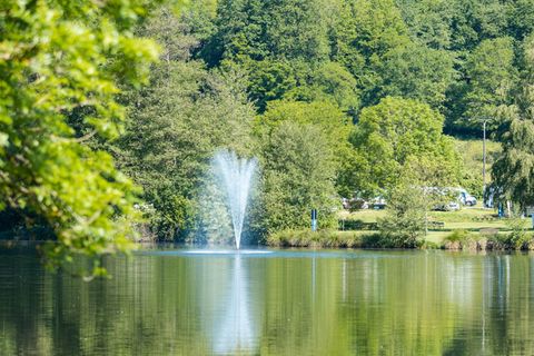 Sommerfeeling Ende Mai: Der Frühsommer beschert den Rheinland-Pfälzern und Saarländern sonnige und heiße Tage. Foto: Laszlo Pint
