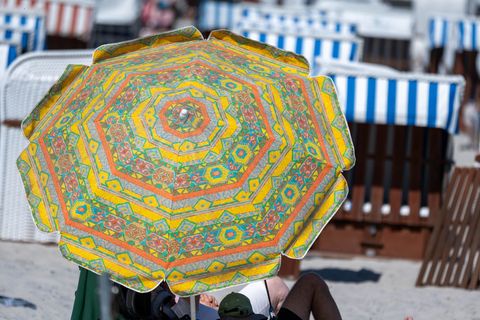 Die Strände im Norden sind über das verlängerte Pfingstwochenende voller Besucher. (Archivbild) Foto: Stefan Sauer/dpa