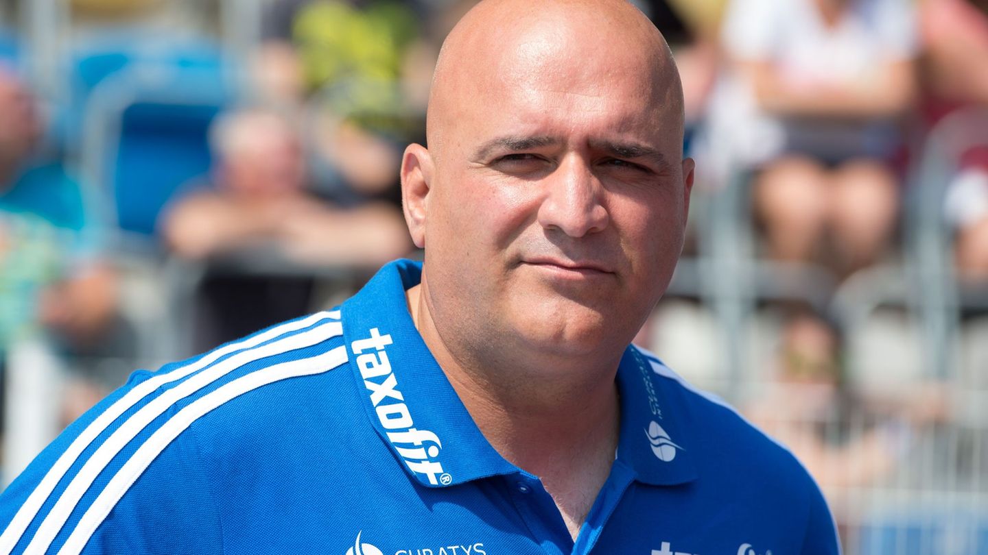 Volkan Uluc hat sich mit dem Gewinn des Thüringer Landespokals aus Jena verabschiedet. (Archivbild) Foto: Sebastian Kahnert/dpa