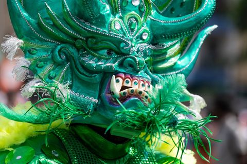 Berlin feiert den Karneval der Kulturen. Foto: Christophe Gateau/dpa