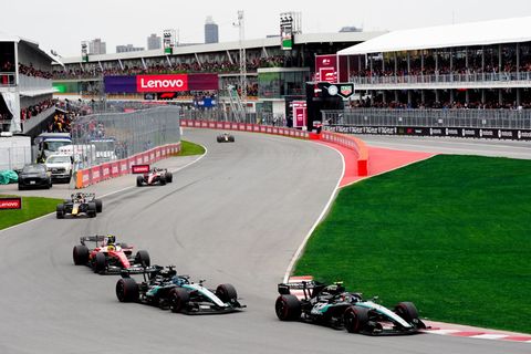 Das Mercedes-Duo lieferte sich wieder ein packendes Duell. Foto: Bradley Collyer/PA Wire/dpa