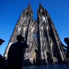 Der Kölner Dom ist nicht nur ein Touristenmagnet. (Archivbild) Foto: Henning Kaiser/dpa