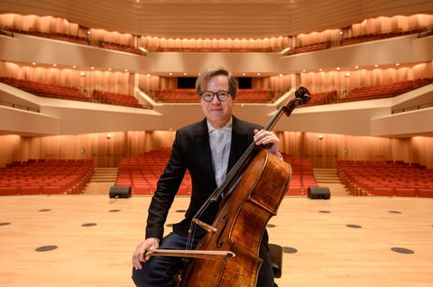 Jan Vogler hat bei den diesjährigen Dresdner Musikfestspielen Cello-Kolleginnen und -Kollegen aus aller Welt zu einer "Cellomani