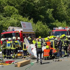 Zeugen haben Foto- und Videoaufnahmen an die Polizei geschickt. Sie werden ausgewertet. (Archivbild von Samstag) Foto: Berthold