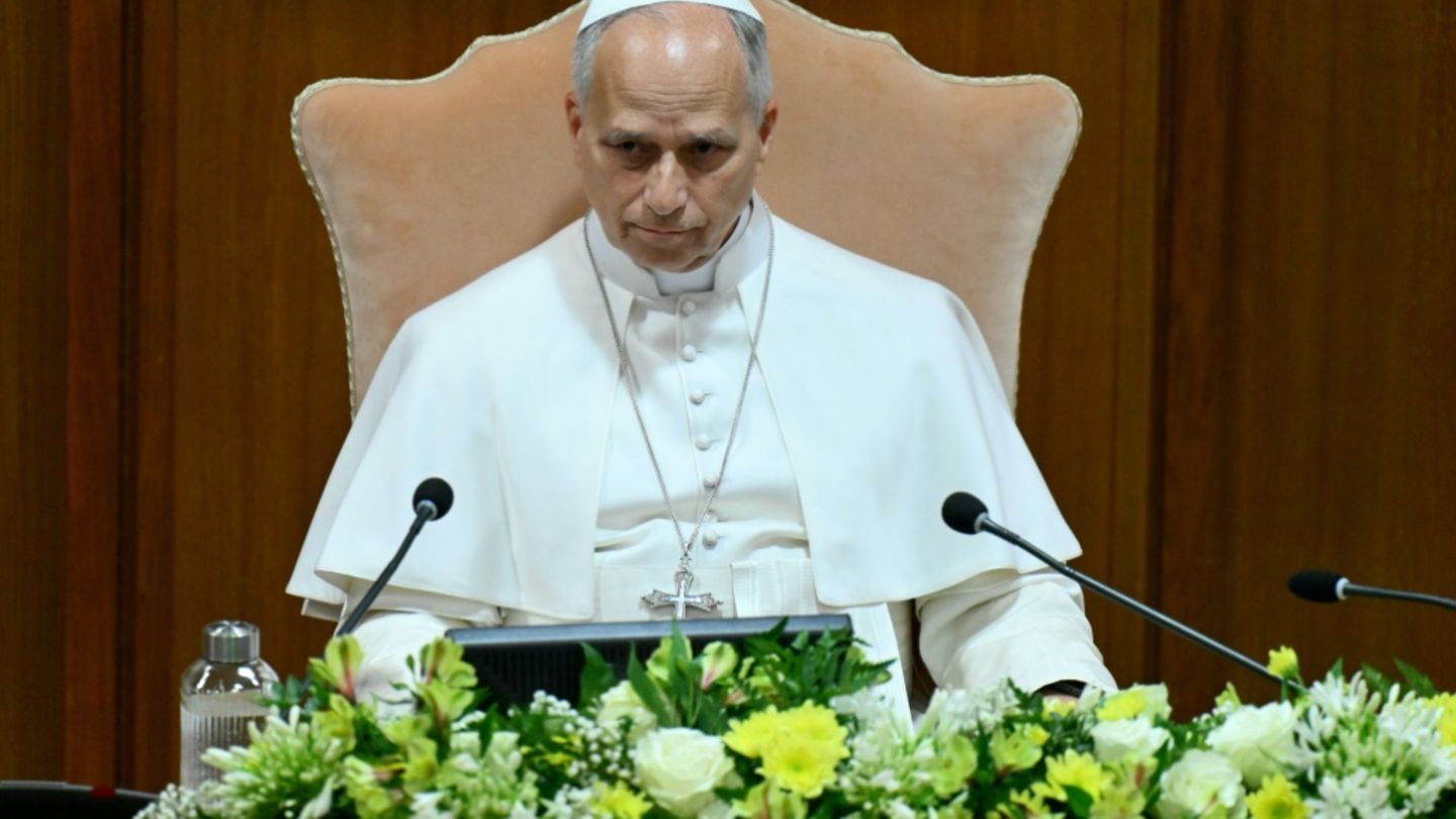 Papst Leo XIV. bei der Vorstellung seiner Enzyklika