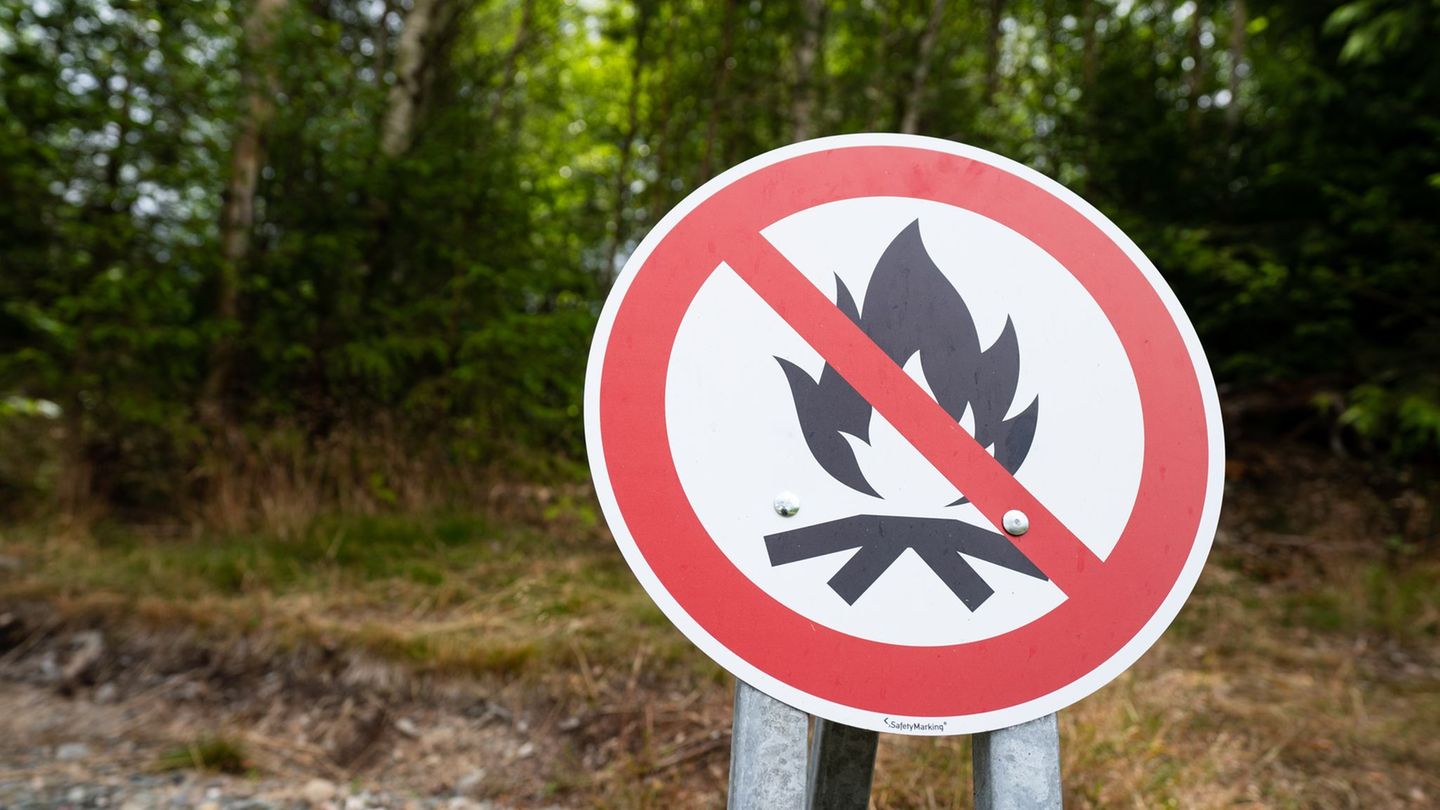 Die Waldbrandgefahr ist in vielen Regionen Bayerns hoch. (Symbolbild) Foto: Nicolas Armer/dpa