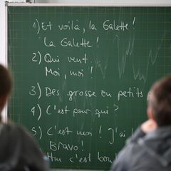 Schulen setzen sich zunehmend mit Konzepten zum Schutz der Kinder vor sexualisierter Gewalt auseinander. (Symbolbild) Foto: Mich