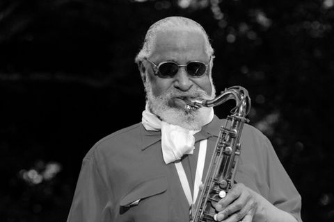 Sonny Rollins prägte den Jazz über Jahrzehnte. Eine öffentliche Gedenkfeier ist laut seiner Familie nicht geplant.