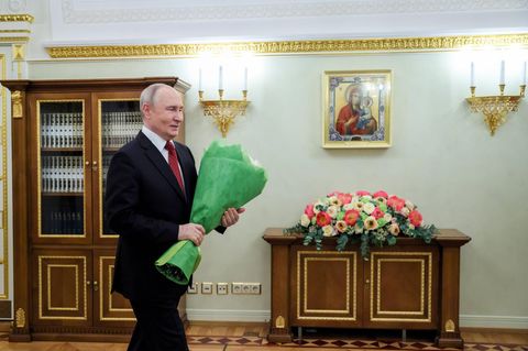 Kreml Blumen Soldaten Ukraine