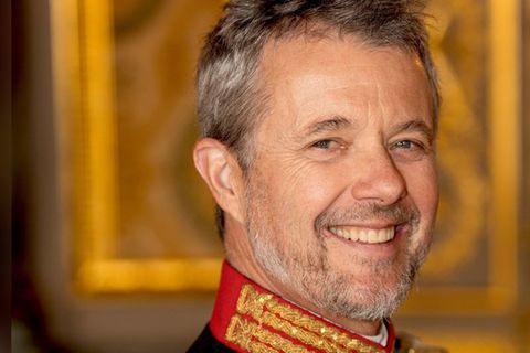 Lachender Monarch: Eines der neuen Porträtbilder von König Frederik X. von Dänemark.