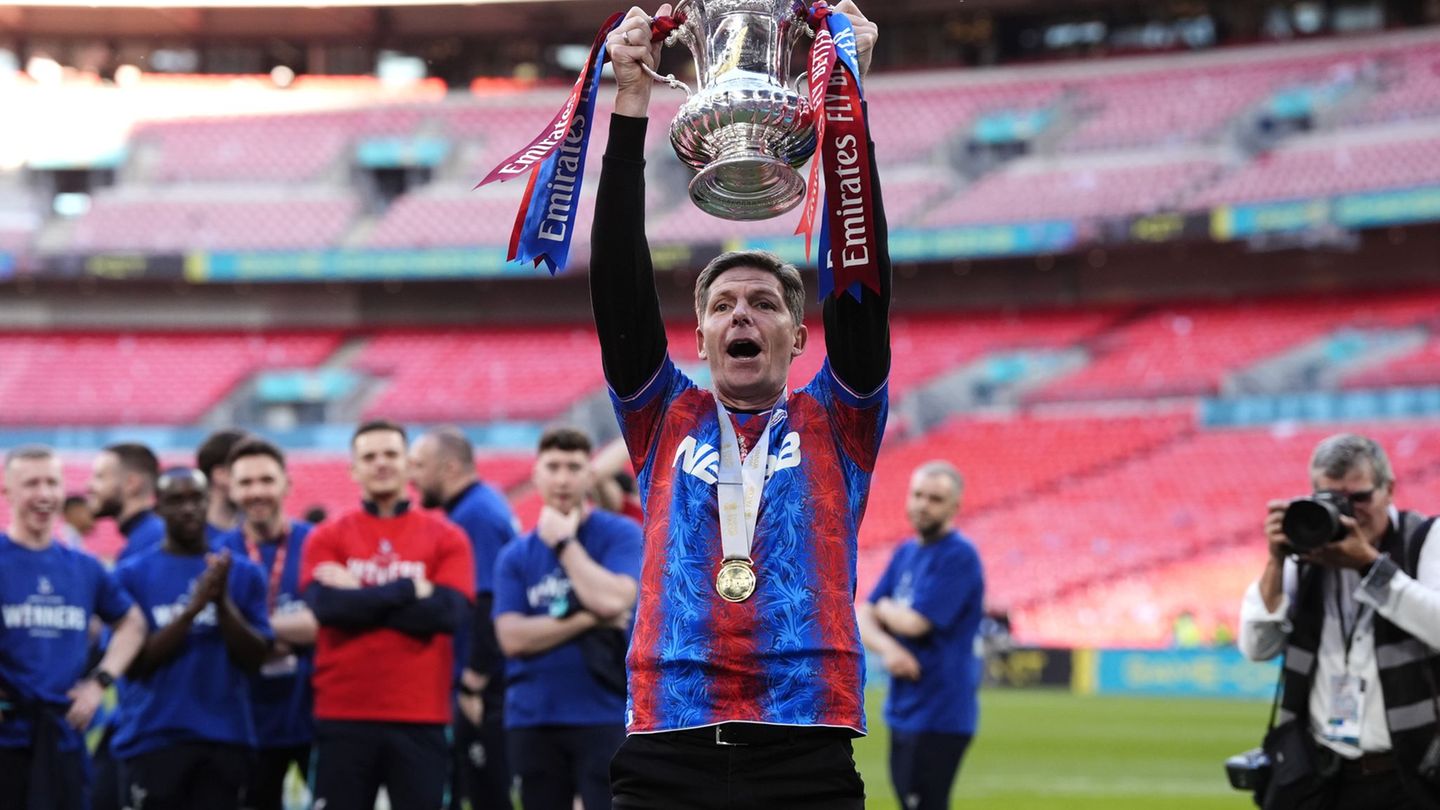 Oliver Glasner verhalf Crystal Palace zum ersten Pokalsieg. (Archivbild) Foto: Nick Potts/PA Wire/dpa