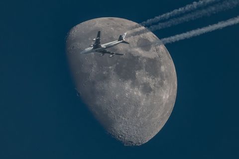 Fast die Hälfte der Flüge in Deutschland geht nur über eine kurze Distanz. Foto: Boris Roessler/dpa
