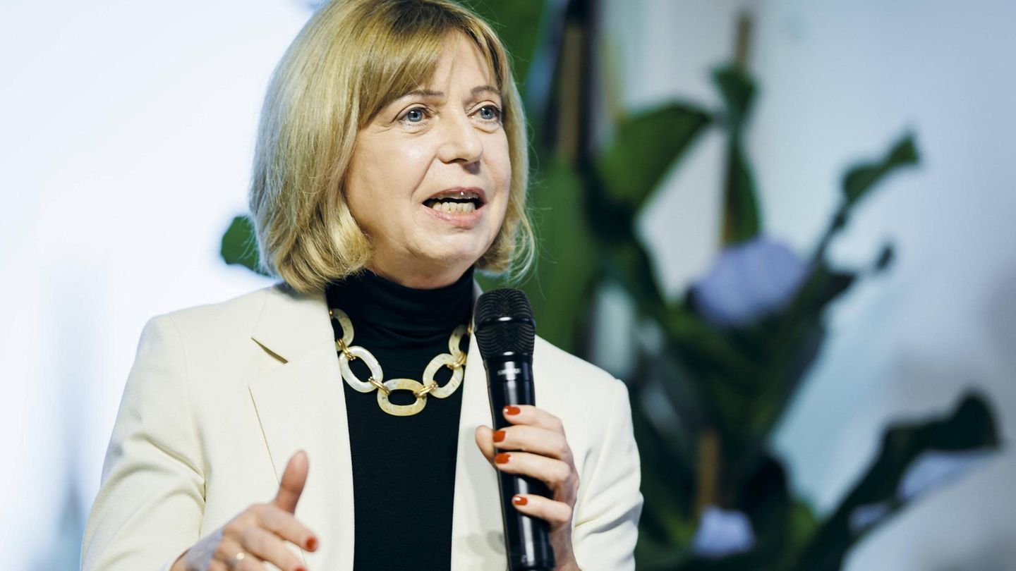Anja Mikus, Vorstandsvorsitzende des deutschen Staatsfonds Kenfo
