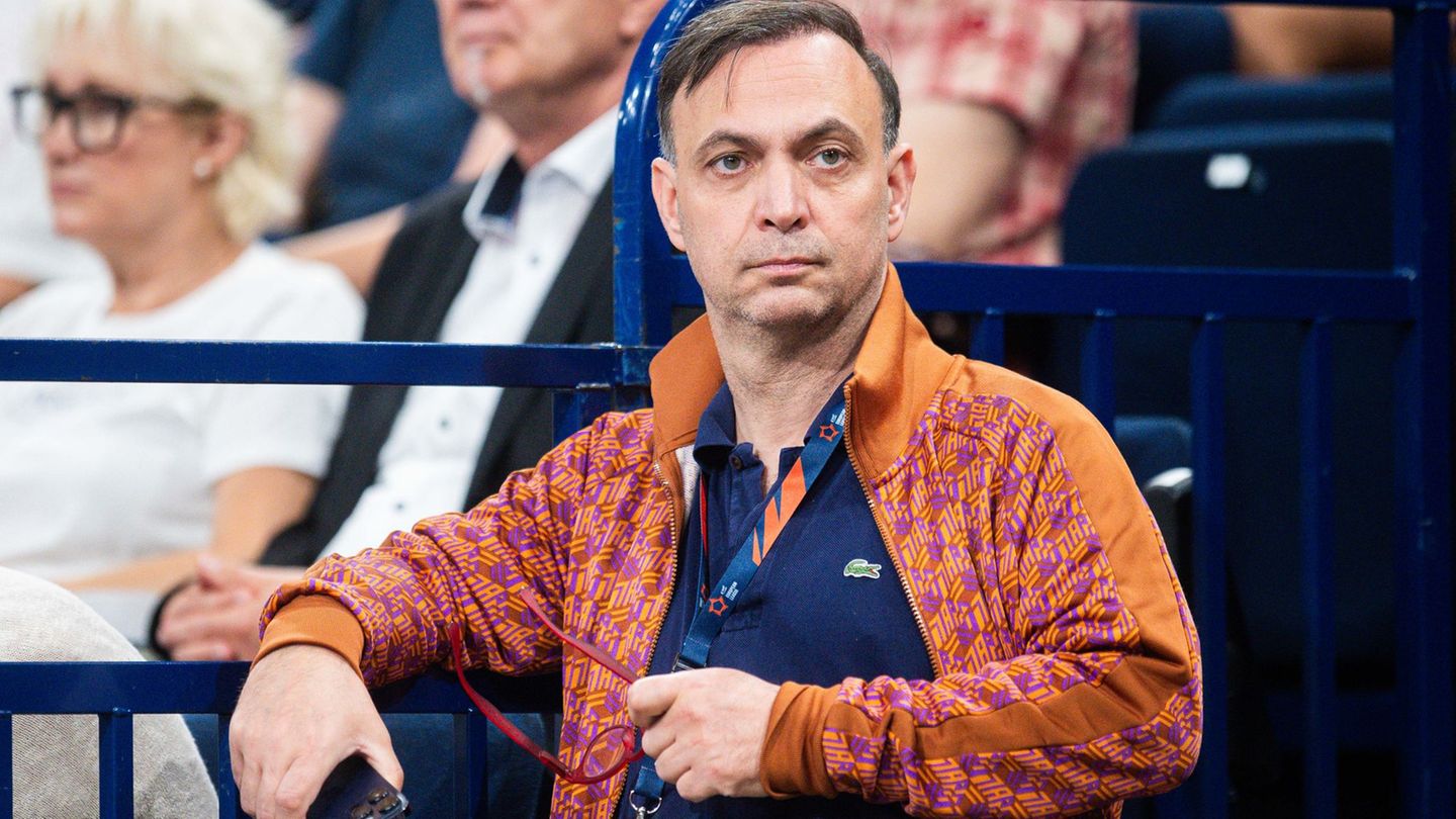 Füchse-Boss Bob Hanning holt das nächste Handball-Talent nach Berlin. (Archivbild) Foto: Noah Wedel/dpa