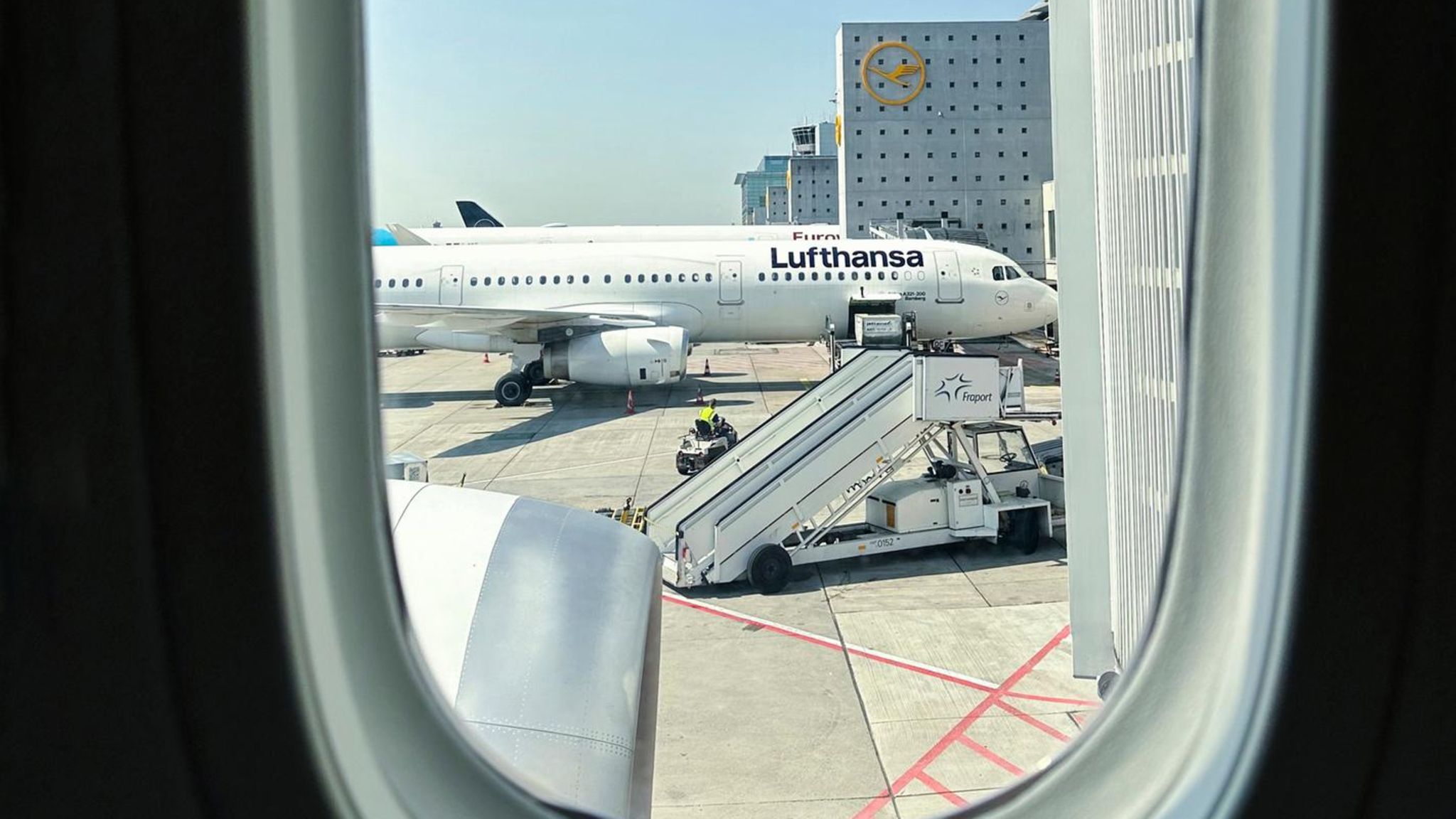 In Stuttgart warten die Flieger, dass es wieder aufwärts geht