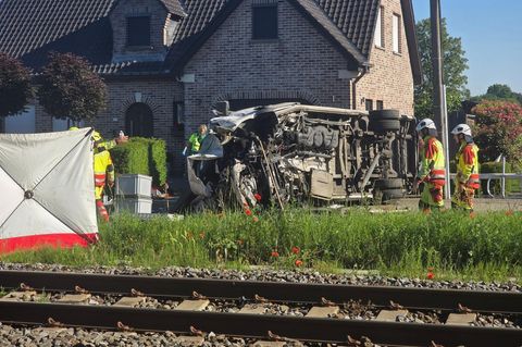 An dem Unfall in Belgien war ein Zug von Infrabel beteiligt (Symbolbild)