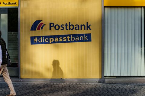 Im Tarifkonflikt bei der Postbank macht Verdi erneut mit Warnstreiks Druck. (Archivbild) Foto: Andreas Arnold/dpa