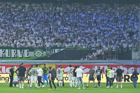 Nach dem Abstieg kommt beim VfL Wolfsburg alles auf den Prüfstand. Foto: Swen Pförtner/dpa