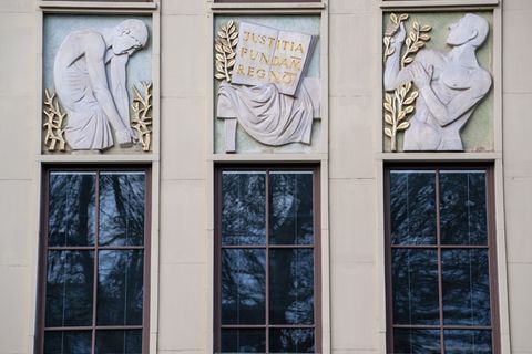 Der Prozess um eine getöteten Zweijährigen wird neu aufgerollt. (Symbolbild) Foto: Harald Tittel/dpa