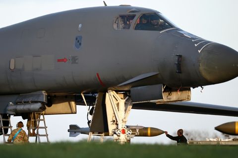 US-Langstreckenbomber auf Flugplatz in Großbritannien