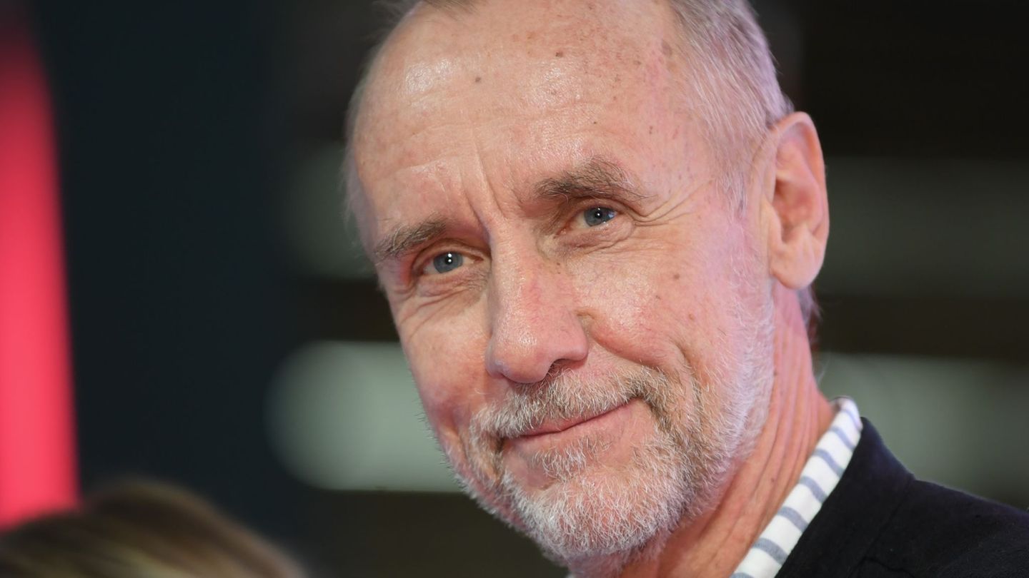 Bestseller-Autor Håkan Nesser darf den Rest seiner Strafe mit Fußfessel zuhause absitzen. (Archivbild) Foto: Arne Dedert/dpa