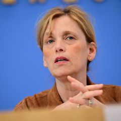 Die Bildungsministerin hält spürbare Verbesserungen bei der Bildung für möglich. Foto: Sebastian Gollnow/dpa