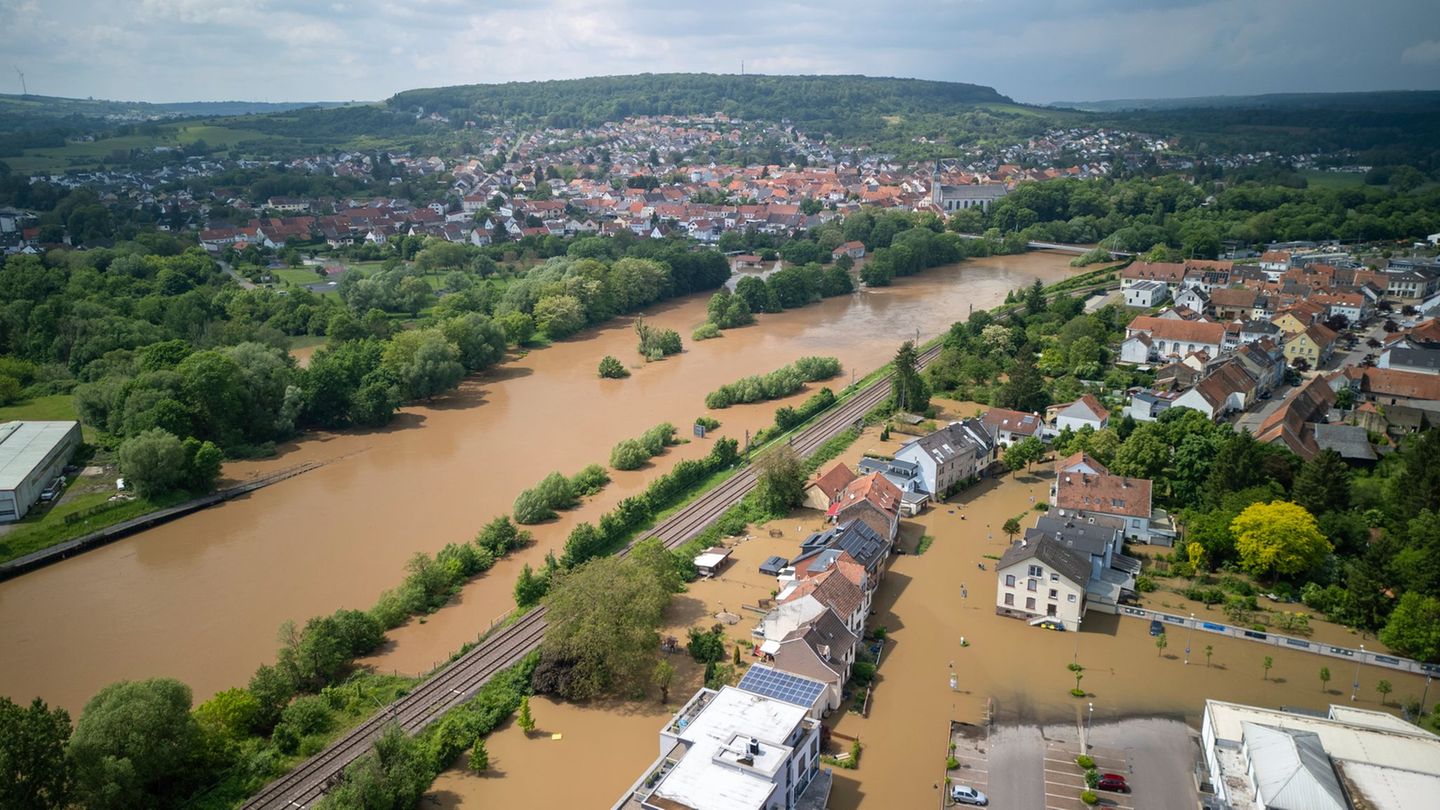 Das Pfingsthochwasser 2024 im Saarland setzte viele Gebiete unter Wasser- wie hier in Kleinblittersdorf. (Archivbild) Foto: Andr
